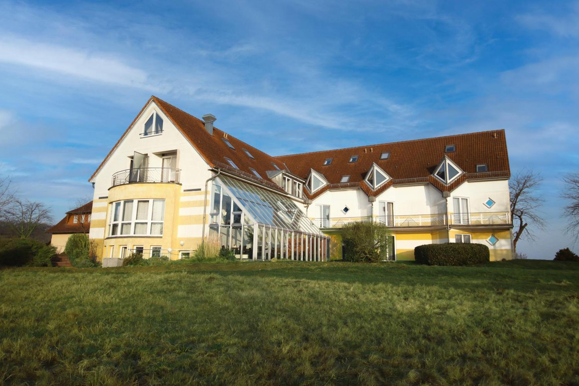 Inselhotel Kleiner Bodden Buschvitz Exterior foto