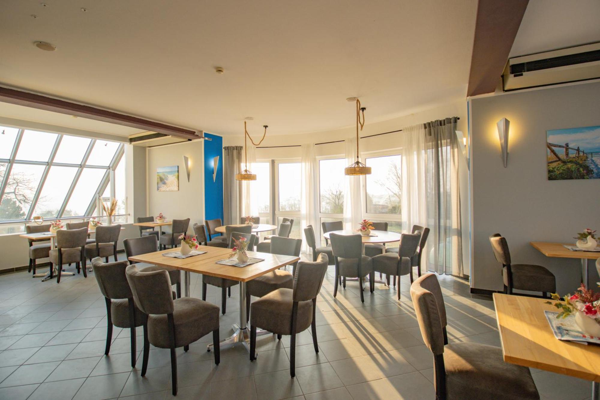 Inselhotel Kleiner Bodden Buschvitz Exterior foto